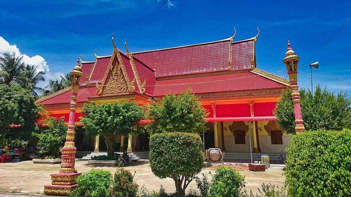 Khám phá những ngôi chùa Khmer ở Tịnh Biên, không gian tôn giáo độc đáo 5