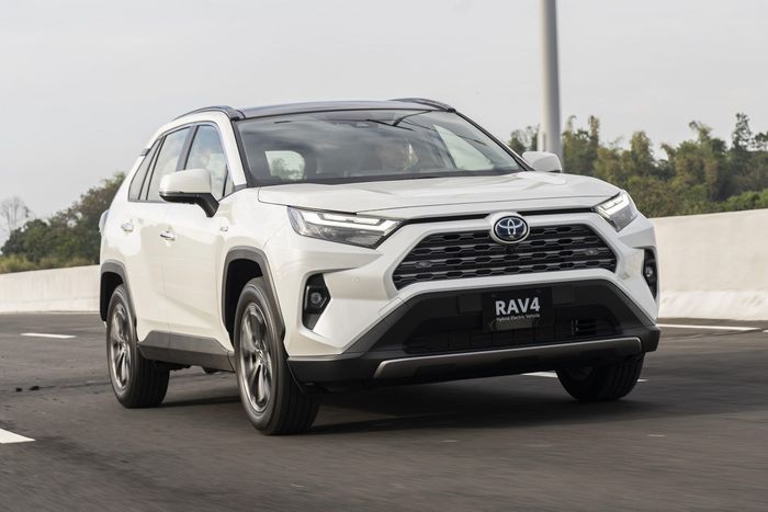 Toyota RAV4 2022 chính thức ra mắt tại Philippines, với giá từ 957 triệu đồng toyota-rav4.jpg