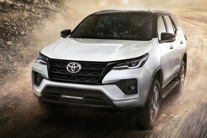 Toyota Fortuner Commander 2022 ra mắt, chỉ 1.000 chiếc được sản xuất toyota-fortuner-commander-2022.jpg