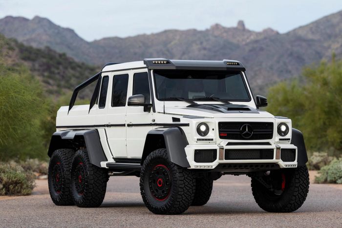 Mercedes G63 6×6 bản độ Brabus vừa được bán đấu giá với giá cao hơn 1 triệu USD mercedes-benz-g63-6x6-brabus-1.jpg