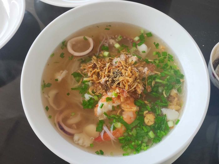 Hủ tiếu Mực A Bổ, nơi quen thuộc của những người yêu thích ẩm thực tại Bảo Lộc