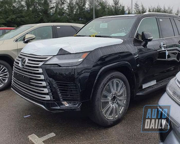 Cập nhật nóng: Lexus LX600 phiên bản 4 chỗ năm 2022 đã đến Việt Nam, mã sản phẩm 273517630-3024313761168856-6275410447355315479-n-copy.jpg