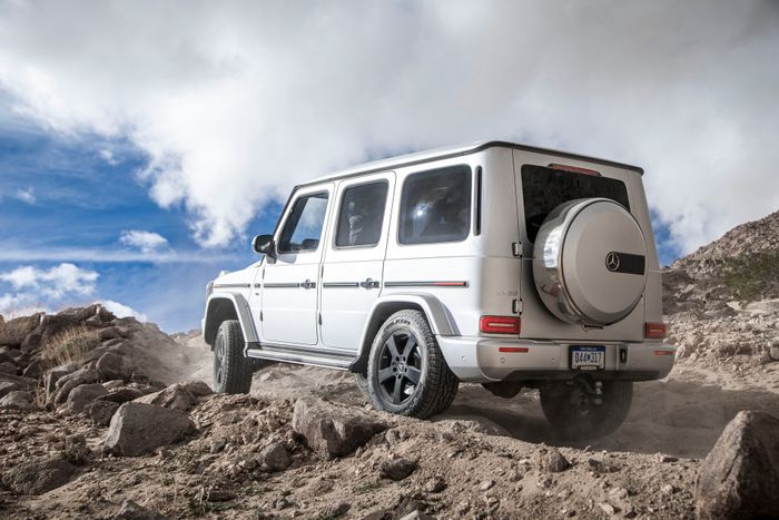 Giá của mẫu xe Mercedes-Benz G-Class sẽ sớm tăng mạnh do ảnh hưởng của lạm phát 2019-mercedes-g-class-1.jpg