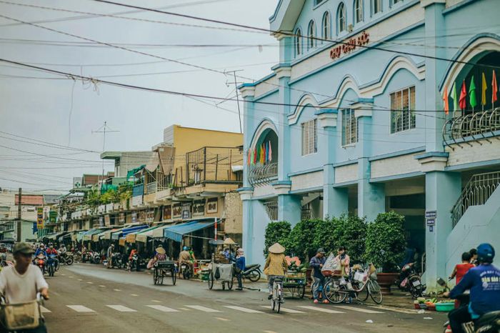 Chợ Châu Đốc và vẻ đẹp giản dị trong cuộc sống kiếm số của người dân 3