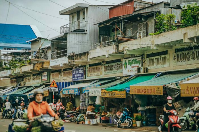 Chợ Châu Đốc và vẻ đẹp giản dị trong cuộc sống kiếm số của người dân 6