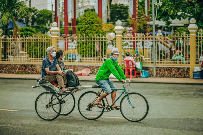 Chợ Châu Đốc và vẻ đẹp giản dị trong cuộc sống kiếm số của người dân 11