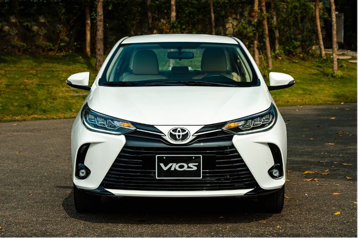 Tháng 11: Toyota giảm giá nhiều phiên bản Vios, cơ hội vàng trong tầm tay toyota-vios-03.png