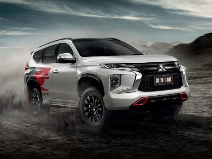 Mitsubishi Pajero Sport Ralliart, Triton Ralliart 2022 được ra mắt tại Thái Lan ralliart-car-pajero.webp