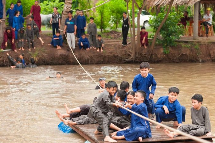 Khám phá vẻ đẹp thiên nhiên tại Sân chim Vàm Hồ