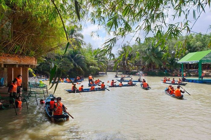 Điểm thú vị không thể bỏ qua tại Khu du lịch Lan Vương Bến Tre, đem lại trải nghiệm độc đáo cho du khách