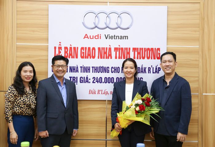 Audi Việt Nam trao tặng nhà cho người khó khăn tại Đắk Nông