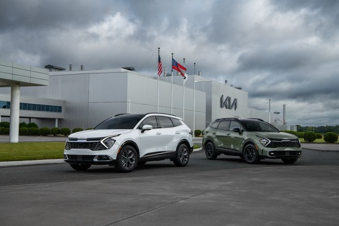 Thông tin chi tiết về Kia Sportage 2023 cho thị trường Mỹ: Thiết kế thể thao, nội thất hiện đại 2023-kia-sportage-9.jpg