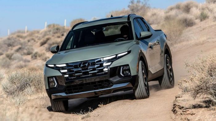 Hyundai Santa Cruz 2022 giành giải Xe Bán Tải Tốt Nhất hyundai-santa-cruz-off-roading-7a77.jpg