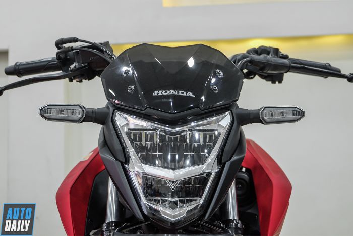 Chọn Yamaha FZ-150i hay Honda CB150R StreetFire 2019 dưới 85 triệu? honda-cb150r-streetfire-19.jpg