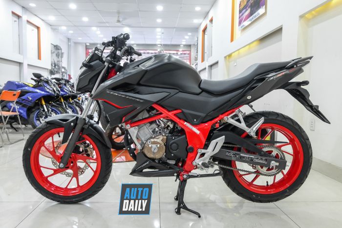 Chọn Yamaha FZ-150i hay Honda CB150R StreetFire 2019 dưới 85 triệu? honda-cb150r-streetfire-12.jpg