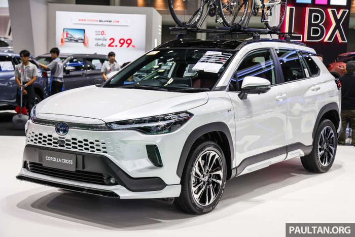 Khám phá góc khuất của Toyota Corolla Cross 2024 facelift tại triển lãm Bangkok 2024 bims-2024-toyota-corolla-cross-facelift-1.jpg