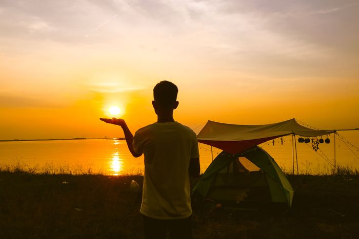 Bình minh trên Hồ Đá Bàn, một điều an yên sau những ngày làm việc căng thẳng