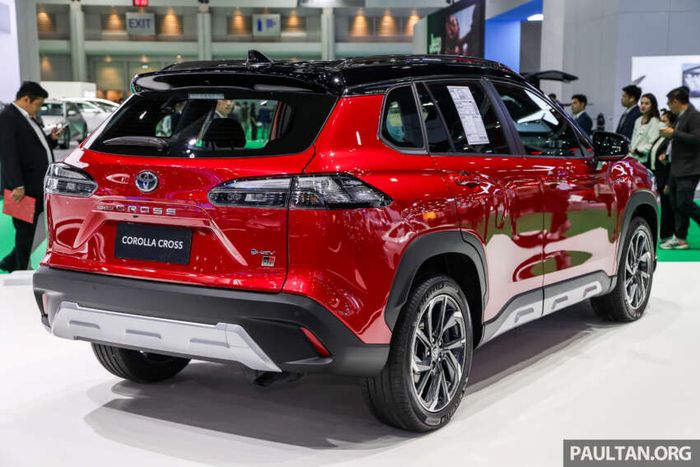 Khám phá chi tiết Toyota Corolla Cross 2024 facelift tại triển lãm Bangkok 2024 bims-2024-toyota-corolla-cross-facelift-9.jpg
