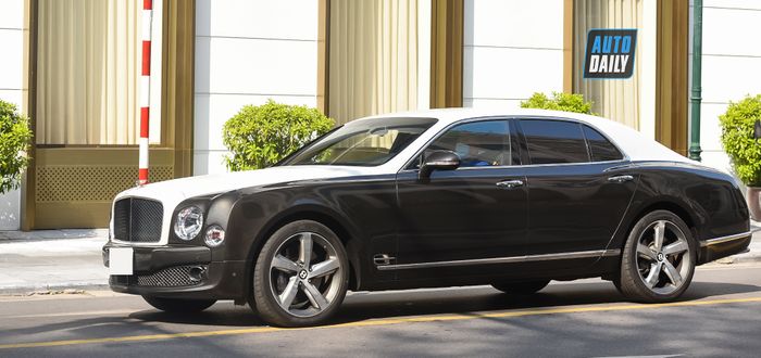 Sedan siêu sang Bentley Mulsanne Speed bị phát hiện có biển số giả tại Hà Nội 35.jpg