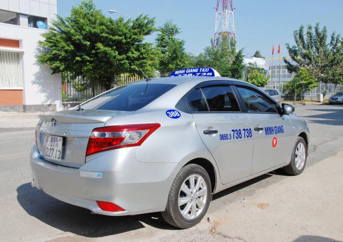 Danh sách 10 hãng taxi Thuận An giá rẻ, uy tín và chất lượng 8