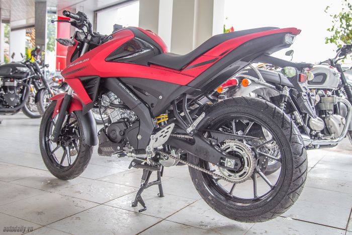 Chọn Yamaha FZ-150i hay Honda CB150R StreetFire 2019 dưới 85 triệu? yamaha-fz-150i-2017-14.jpg