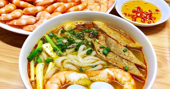 Danh sách top quán bánh canh ngon ở Đồng Xoài tiếp tục với quán Út Hùng - Bánh canh Trảng Bàng