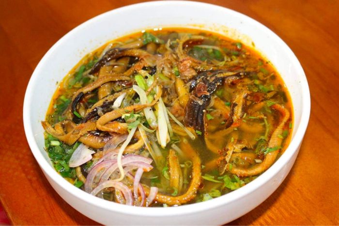 Đến Quán lươn 36 ở Bình Phước để trải nghiệm những món ngon đặc trưng của xứ Nghệ.