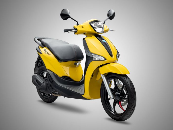 Piaggio Liberty S 125 phiên bản 2021 trình làng với diện mạo mới, phong cách thời trang và trẻ trung hơn, giá 58,5 triệu liberty-s-yellow-sole-3.jpg