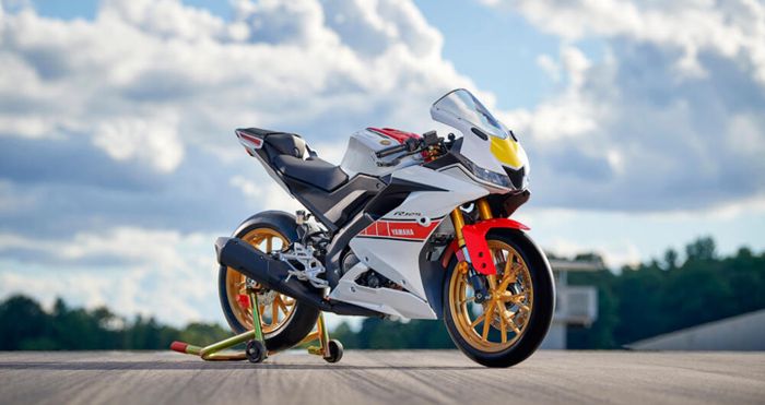 Yamaha giới thiệu 4 mẫu xe dòng R kỷ niệm 60 năm vô địch giải đua World GP 2022-Yamaha-YZF-R125-60th-Anniversary.jpg