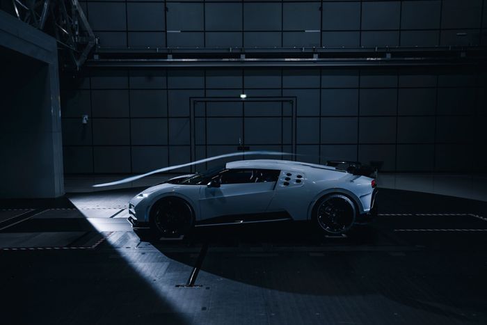 Siêu siêu xe triệu đô Bugatti Centodieci hoàn thành thử nghiệm đường hầm gió trong năm 2022.