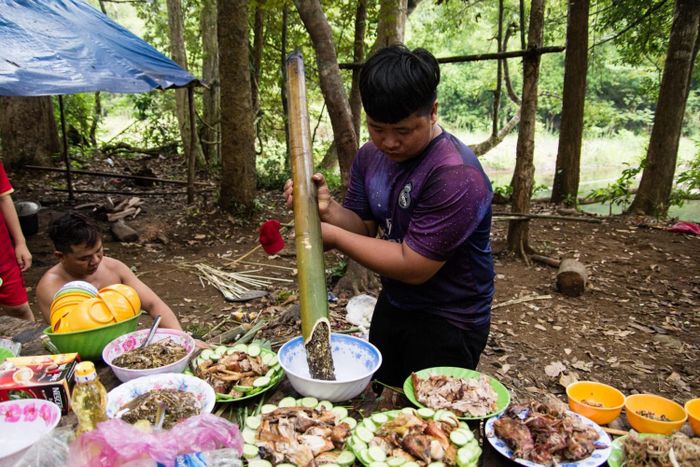 Canh thụt độc đáo - sự mê mẩn của Bình Phước