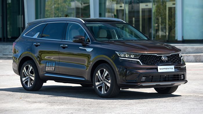 Kia Sorento 2021 được cải tiến để cạnh tranh với Hyundai Santa Fe