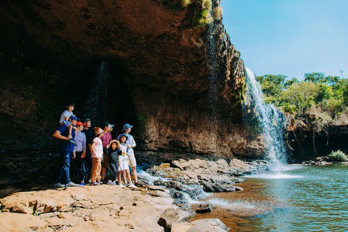 Hướng dẫn trekking Bù Gia Mập an toàn cho những người yêu thích du lịch đây là một trải nghiệm không thể bỏ lỡ. Hãy chuẩn bị tinh thần và thể lực để khám phá vẻ đẹp tự nhiên tuyệt vời tại địa điểm này!