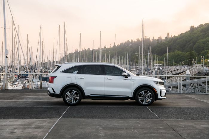 Kia Sorento 2022: Siêu Tiết Kiệm, Chỉ Tiêu Thụ Dưới 3 Lít/100 km