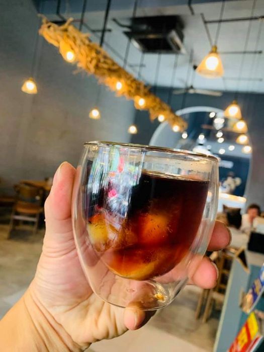 Ghé Daklac Coffee để thưởng thức hương vị cà phê rang mộc chuẩn Ban Mê
