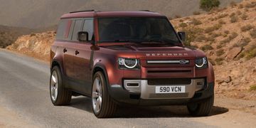 Land Rover Defender 2024 mang vẻ đẹp sang trọng và phong cách