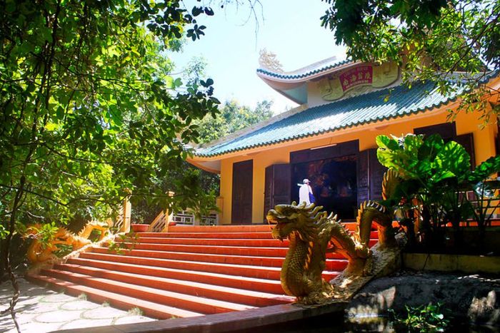 Lăng Ông Nam Hải, nơi mà tâm linh kết nối mật thiết với ngư dân Cà Mau 7