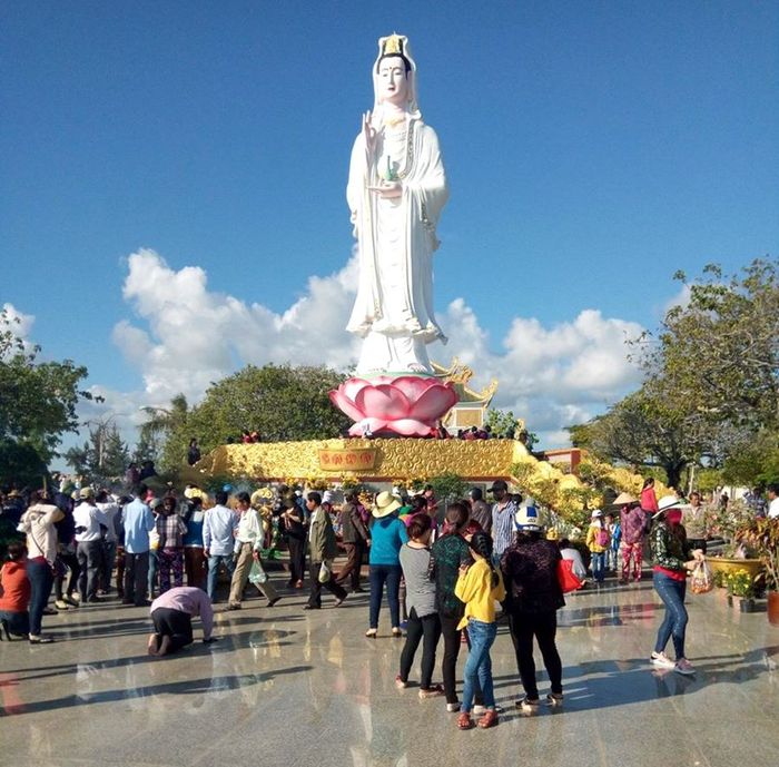 Khám phá vùng Đất Mũi 6 tại Khu du lịch sinh thái Khai Long, trải nghiệm mọi điều thú vị.