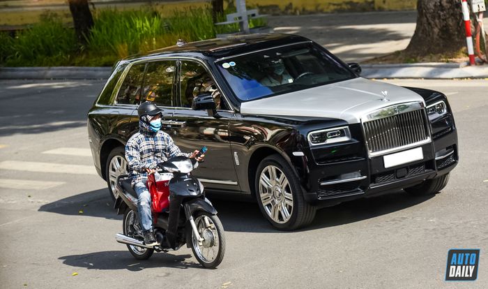 Mytour Street Shots (Phần 8): Rolls-Royce Cullinan màu độc trở lại Hà Nội xem-dep-cuoi-tuan-Mytour-11.jpg