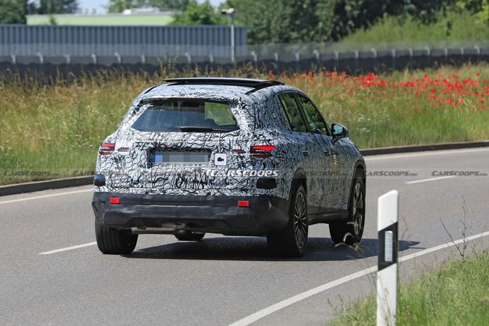 Mercedes-Benz GLC 2022 đã xuất hiện trên đường thử, ngày ra mắt sẽ không còn xa.