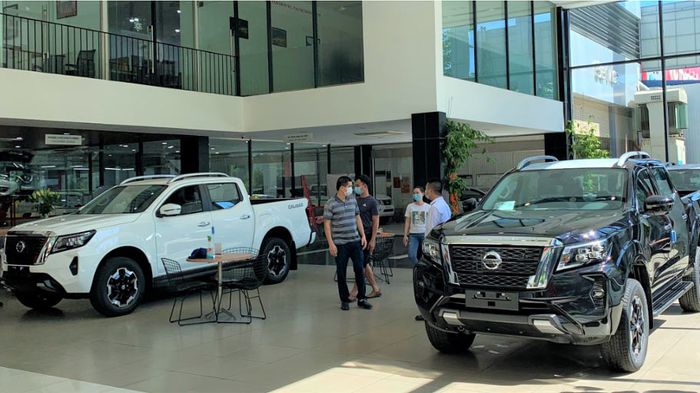 Đánh giá chi tiết Nissan Navara 2021 tại đại lý: Nhiều cải tiến mới, so tài với Ford Ranger nissan-navara-01.jpg