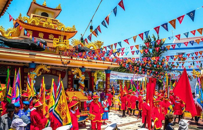 Lăng Ông Nam Hải, trung tâm tâm linh gắn kết mật thiết với cộng đồng ngư dân Cà Mau 2