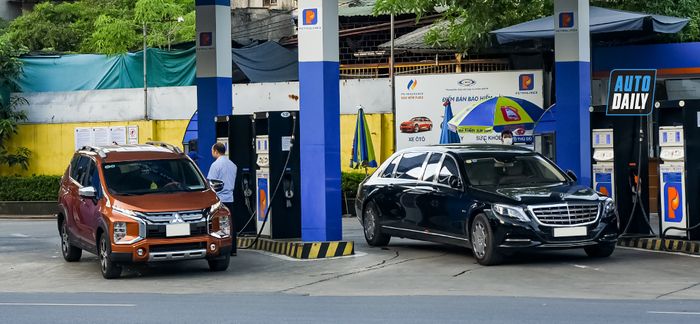 Chuỗi ảnh đường phố của Mytour (P4): Siêu phẩm Maybach S600 Pullman adt-0924-copy.jpg