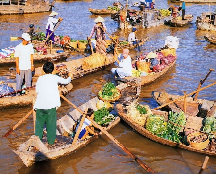 Chợ trôi Năm Căn ở Cà Mau, nơi có cách buôn bán độc đáo tột cùng