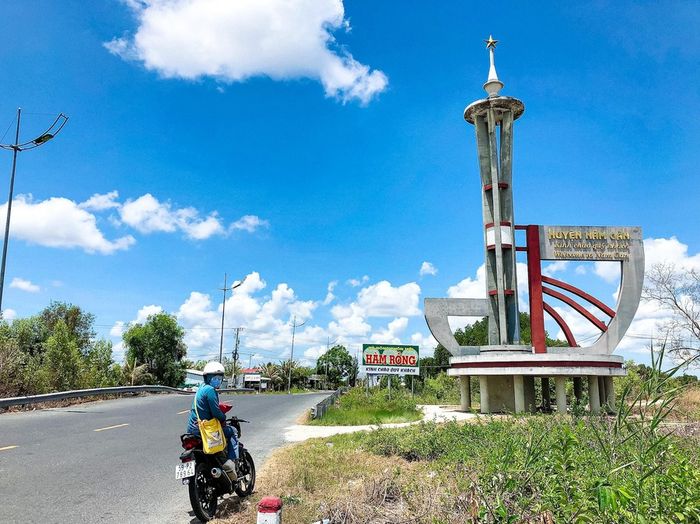 Khám phá vẻ đẹp mộc mạc và hồn quê tại Cà Mau trong chuyến hành trình của Đàm Ngọc 3