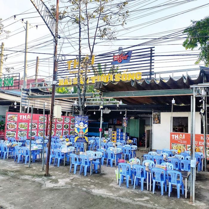 Ăn no căng bụng với bữa hải sản thơm ngon tại Quán Thái Nướng 4