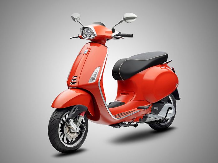 Vespa mở rộng bộ sưu tập màu sắc mới tại Việt Nam, giữ nguyên mức giá sprint-orange-tramonto-4-resized.jpg