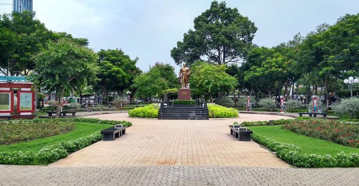 Công viên Lưu Hữu Phước với hình ảnh cây đàn guitar độc đáo tại trung tâm Cần Thơ 6