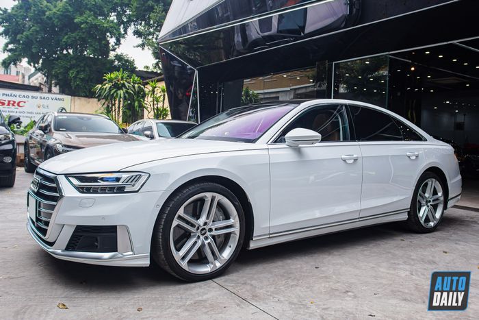 Bất ngờ! Audi S8 2020 giảm giá mạnh, vẫn chưa có người mua