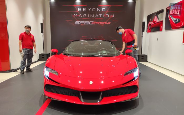 Ferrari SF90 Stradale là mẫu siêu xe mạnh nhất của thương hiệu, mang tính biểu tượng và hiện đại.